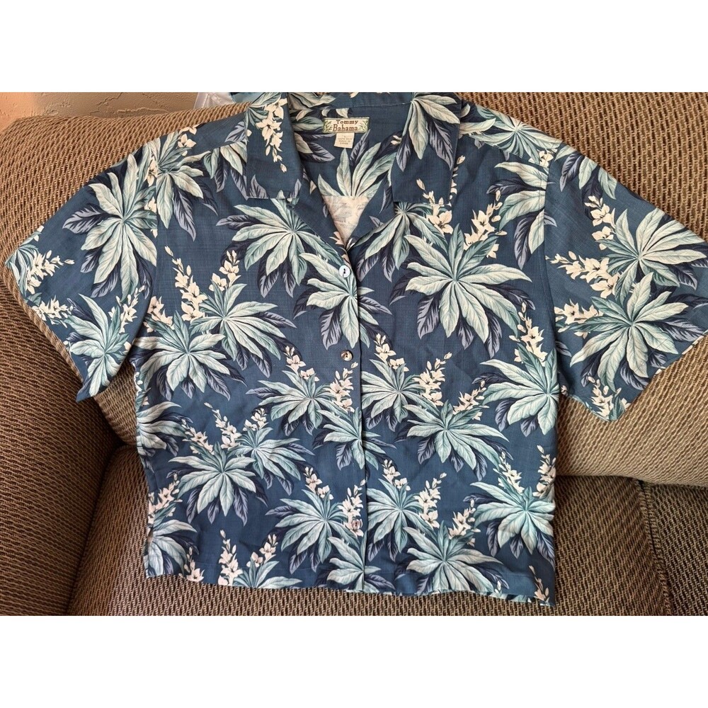 Tommy Bahama Shirt Men’s Size Large 100% Silk Hawaiian Blue Tropical Print